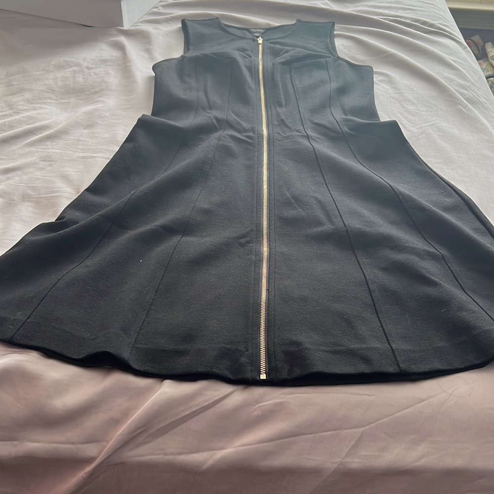 Dress - Picture 2 of 6
